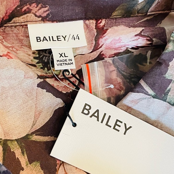 Bailey 44 Floral Patterned Top - Picture 3 of 4